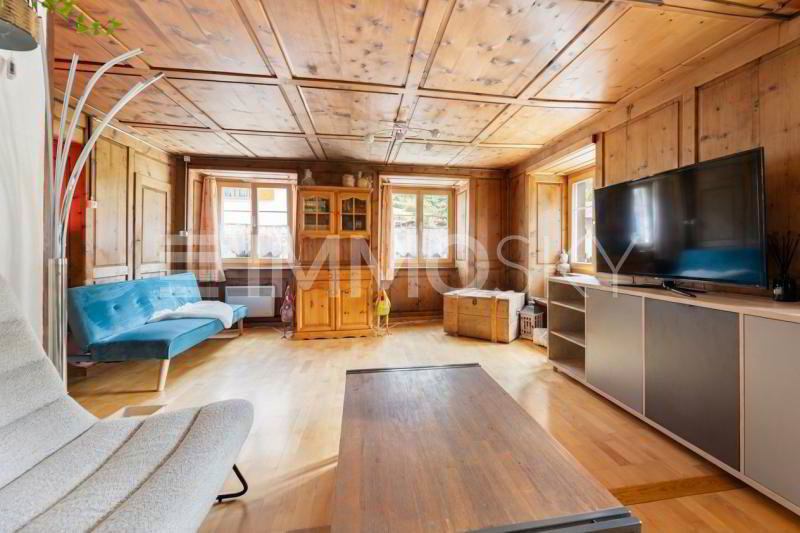 9 rooms House to buy in Andeer - image 1/5