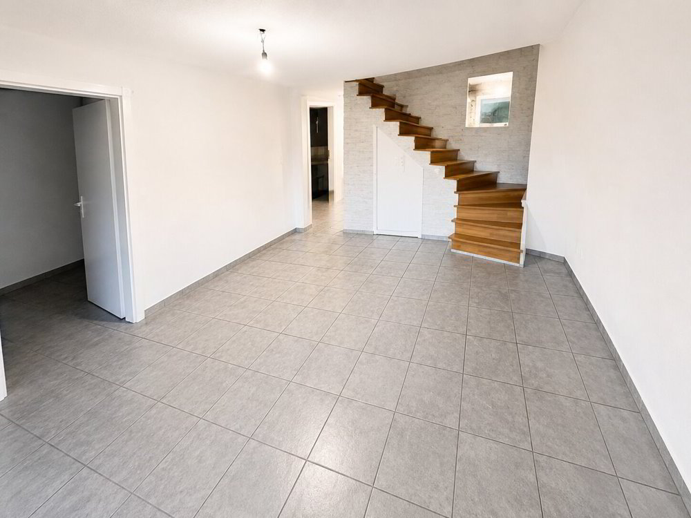 Immeuble d'habitation de 8.5 pièces en vente à Wolfwil - 181 m² - Ansicht 2