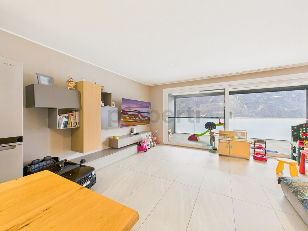 Immeuble d'habitation de 11.5 pièces en vente à Claro - 237 m² - Ansicht 2