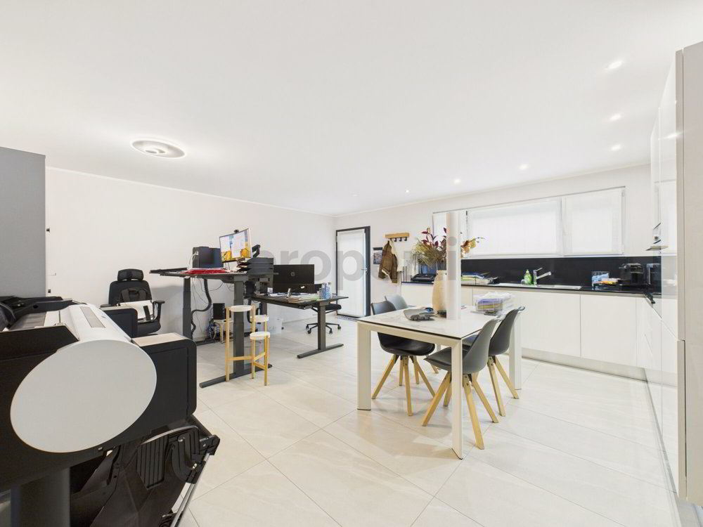Immeuble d'habitation de 11.5 pièces en vente à Claro - 237 m² - Ansicht 4