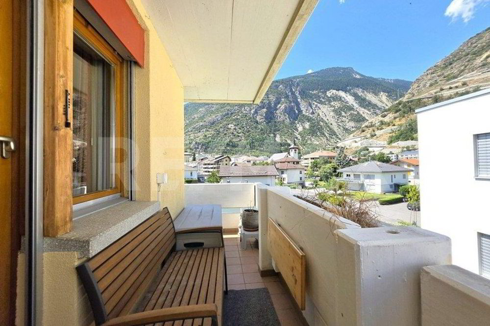 5.5 rooms Apartment to buy in Steg VS - image 1/13