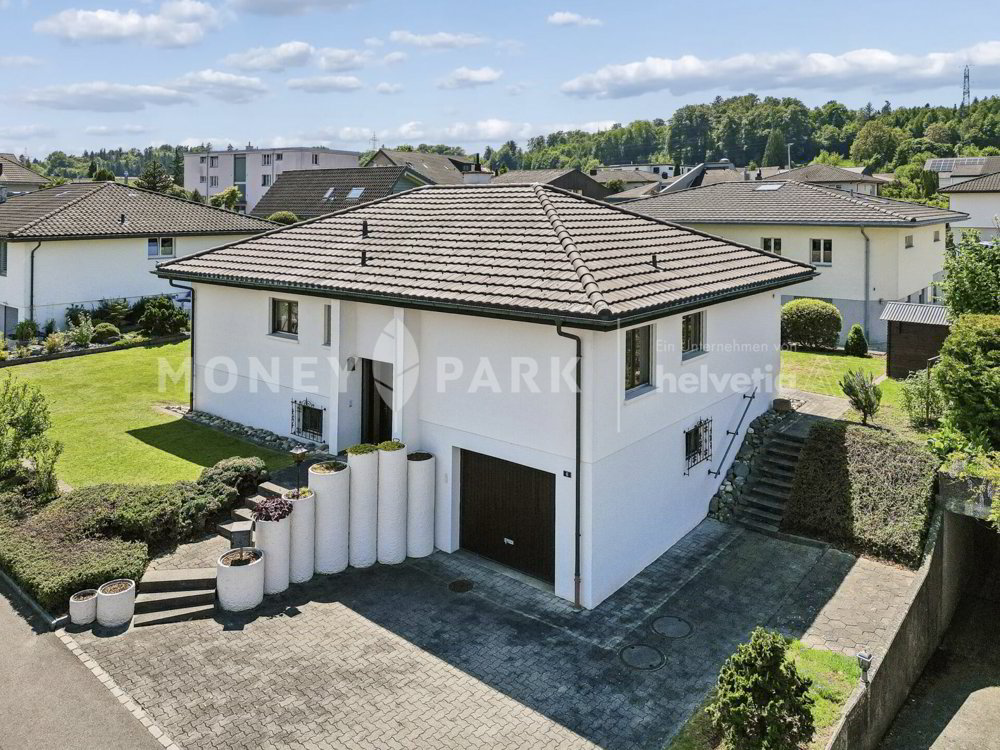 Casa di 6.5 locali in vendita a Fischbach-Göslikon - immagine 1/16