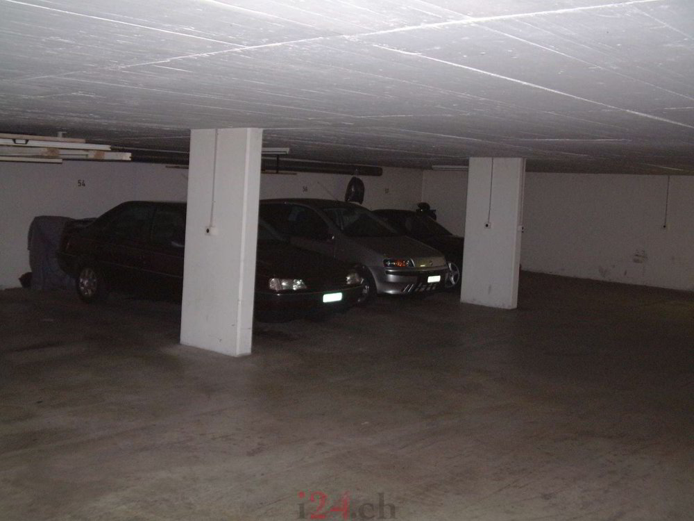 Tiefgaragenplatz Nr. 13 Mürtschenstrasse Buttikon