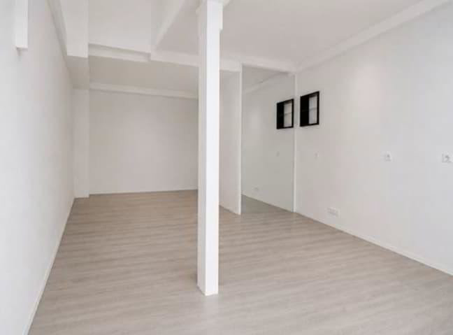 1 rooms Office & Commercial for rent in Vevey - image 1/2