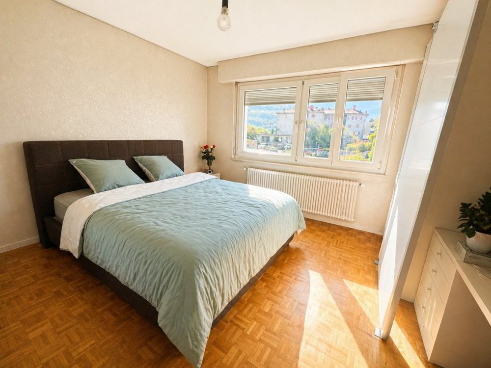4 rooms Apartment to buy in Martigny - image 1/4