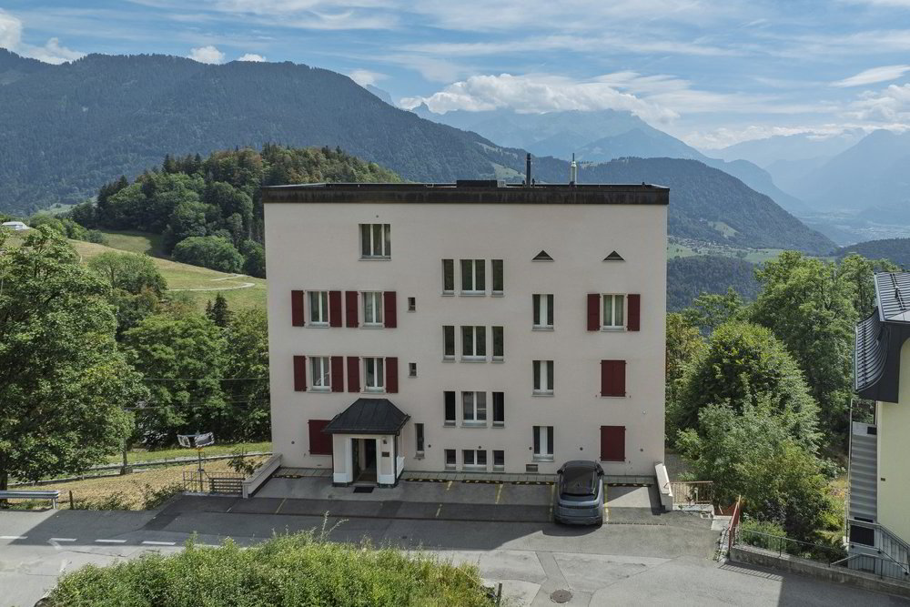 3 rooms Apartment to buy in Leysin - image 1/13