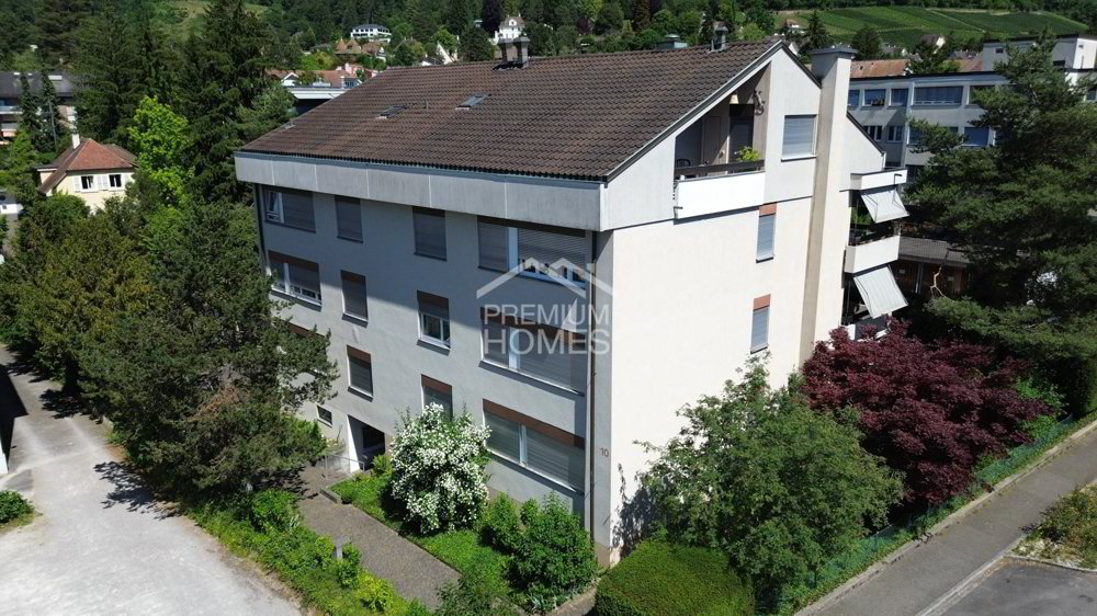4 rooms Apartment to buy in Arlesheim - image 1/8