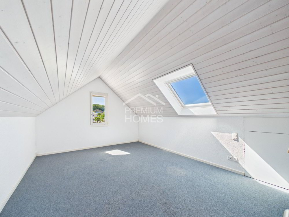 6 rooms House to buy in Gunzgen - image 1/9
