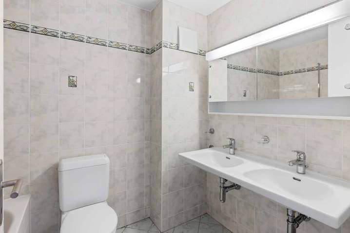 5.5 rooms Apartment to buy in Nyon - image 1/13