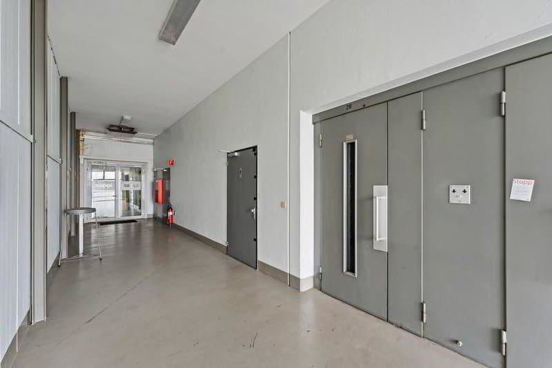 null rooms Office & Commercial for rent in Biberist - image 1/4