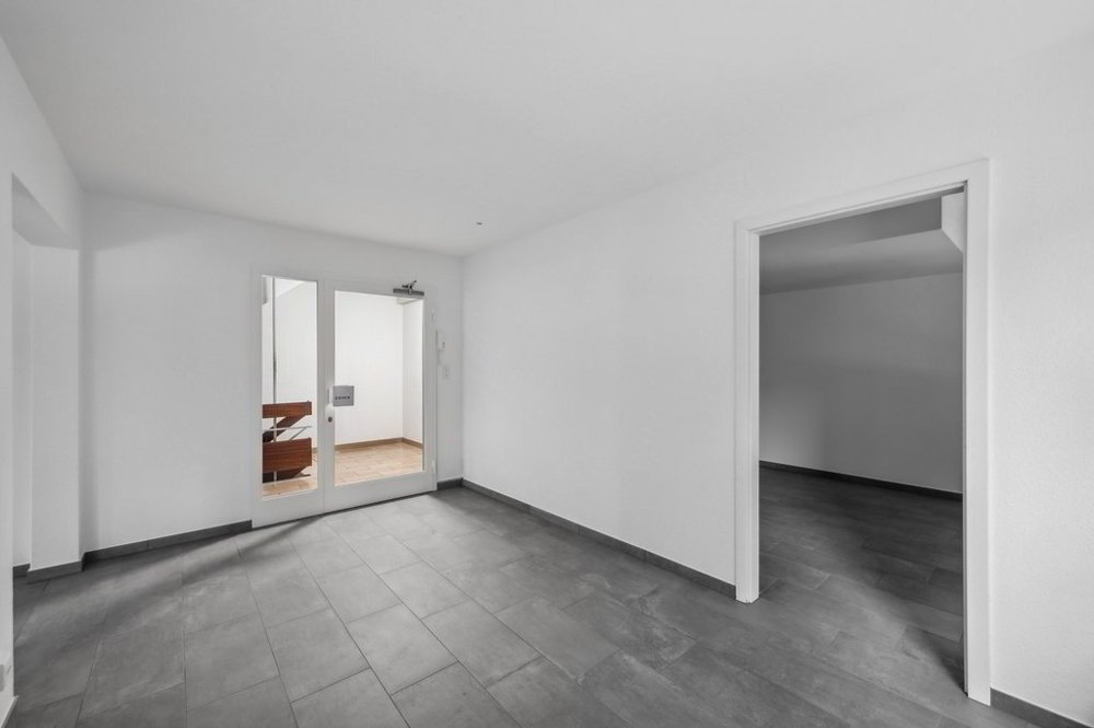 null rooms Office & Commercial for rent in Pratteln - image 1/12