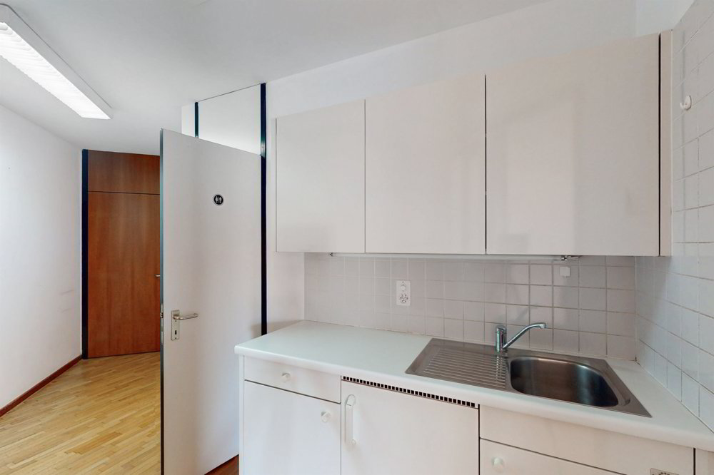 null rooms Office & Commercial for rent in Mendrisio - image 1/13