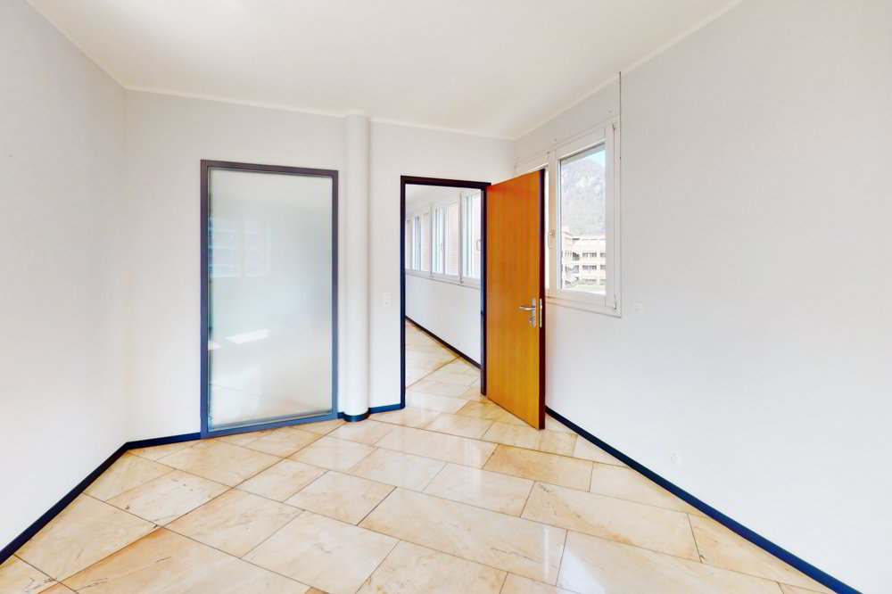 Spazio ufficio di prestigio a Mendrisio  170 m² funzionali e luminosi - Ansicht 5