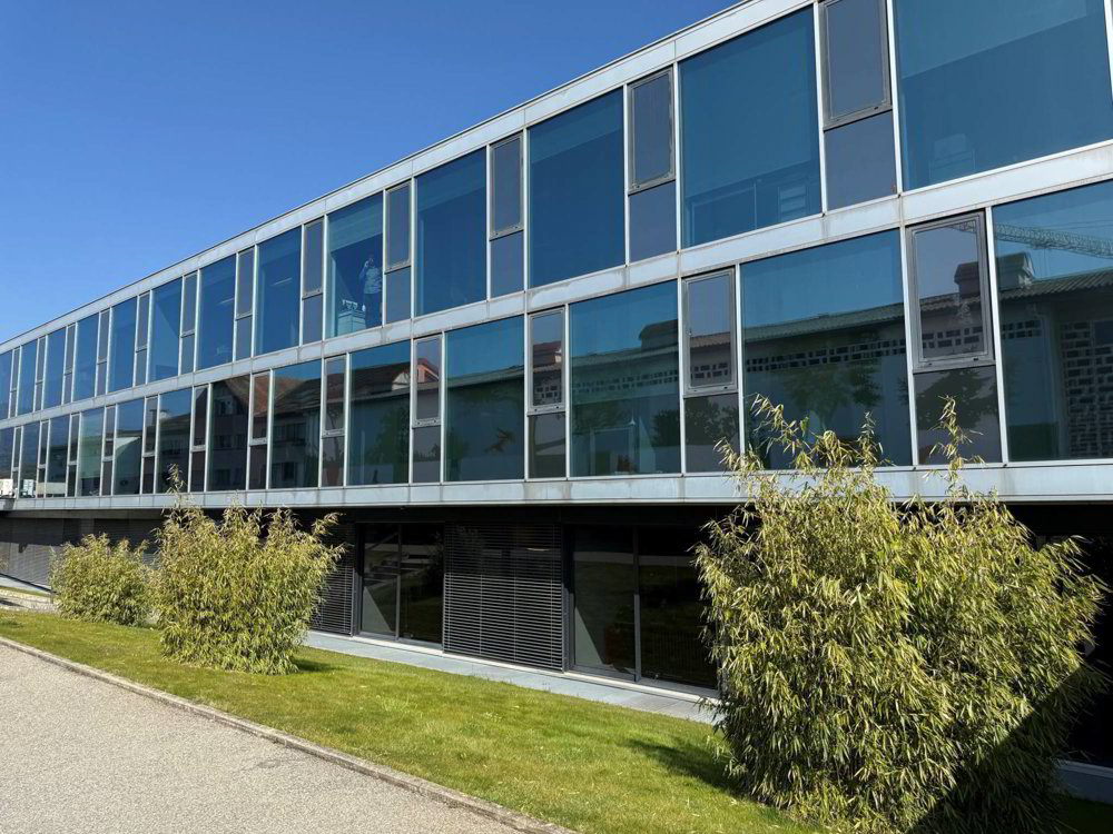 Bureau de 300 m² divisibles situés en Terre Sainte - Ansicht 2