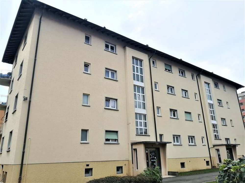 null rooms Car park, garage for rent in Aigle - image 1/2
