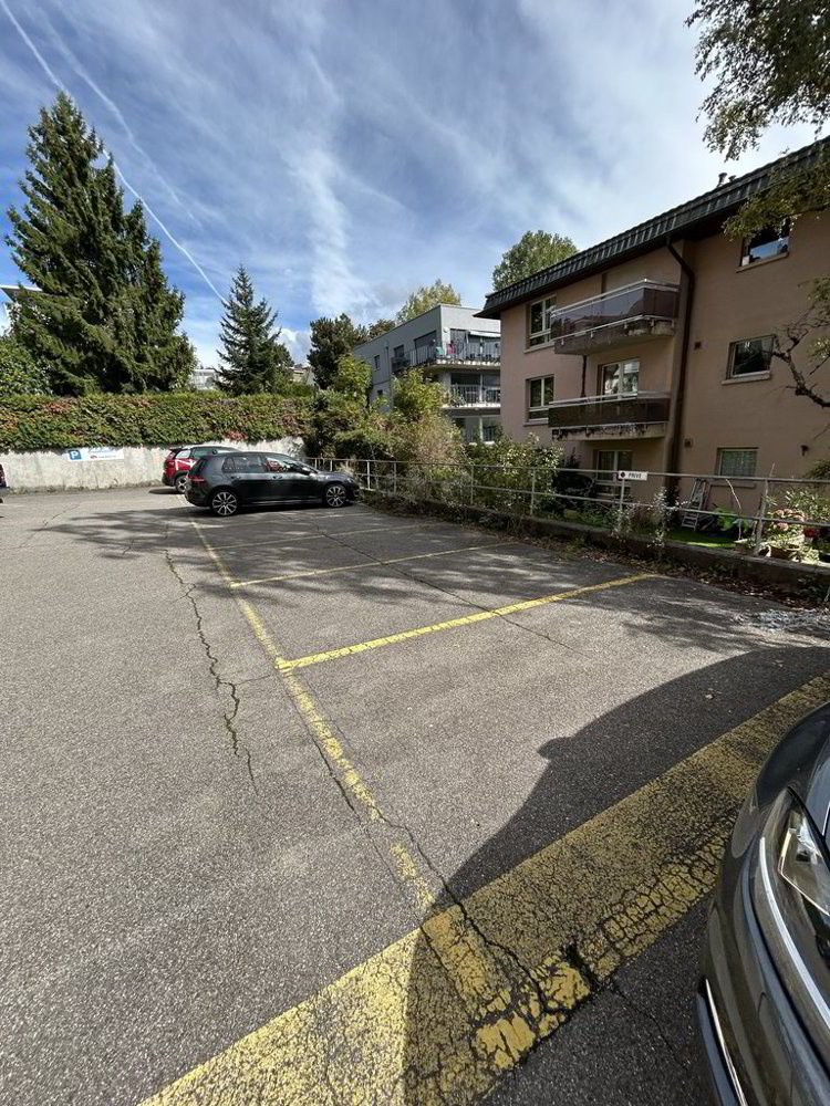 null rooms Car park, garage for rent in Lausanne - image 1/3