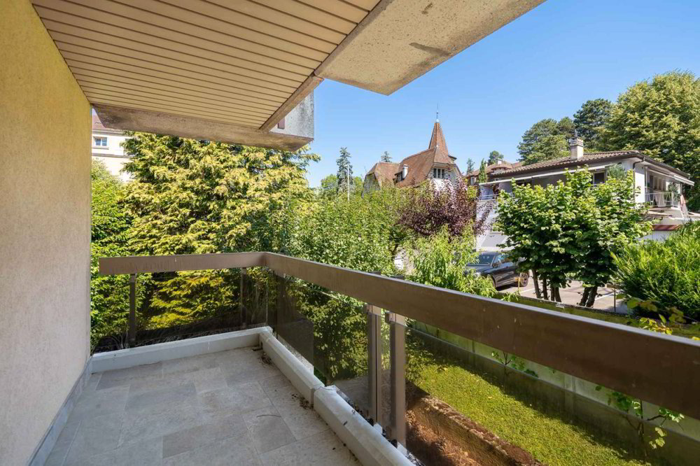 4 rooms Apartment to buy in Pully - image 1/13