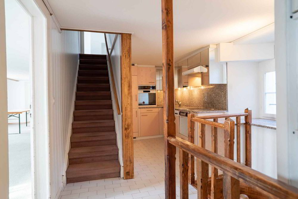 null rooms Office & Commercial to buy in Montreux - image 1/12