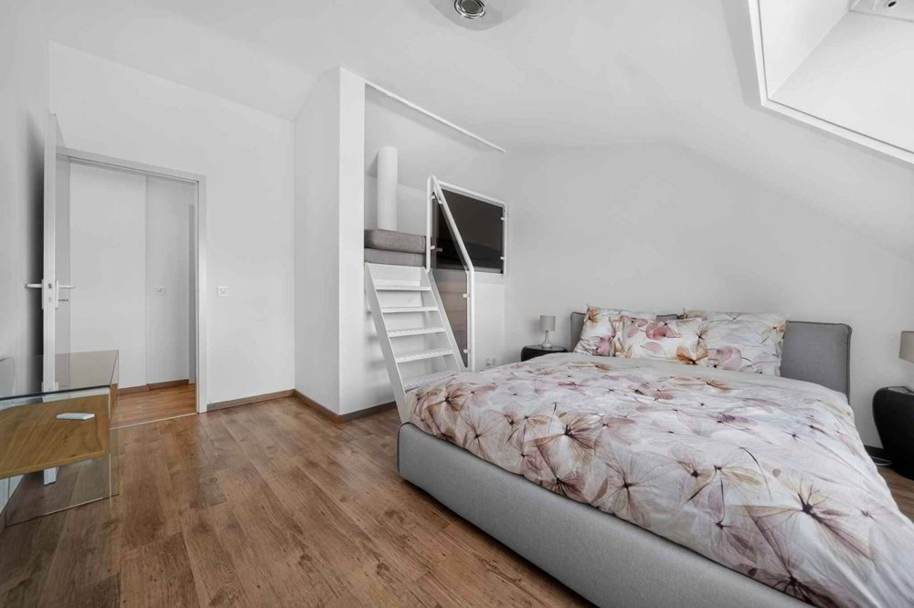 5 rooms Apartment for rent in Morges - image 1/13