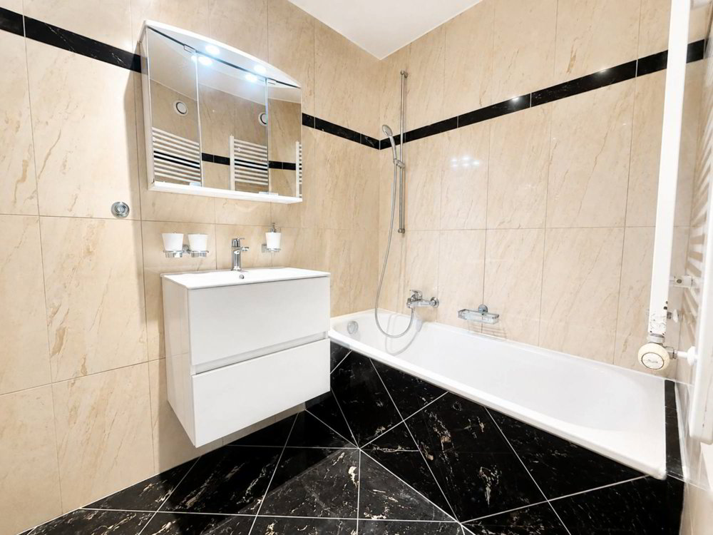 3 rooms Apartment for rent in Lutry - image 1/8