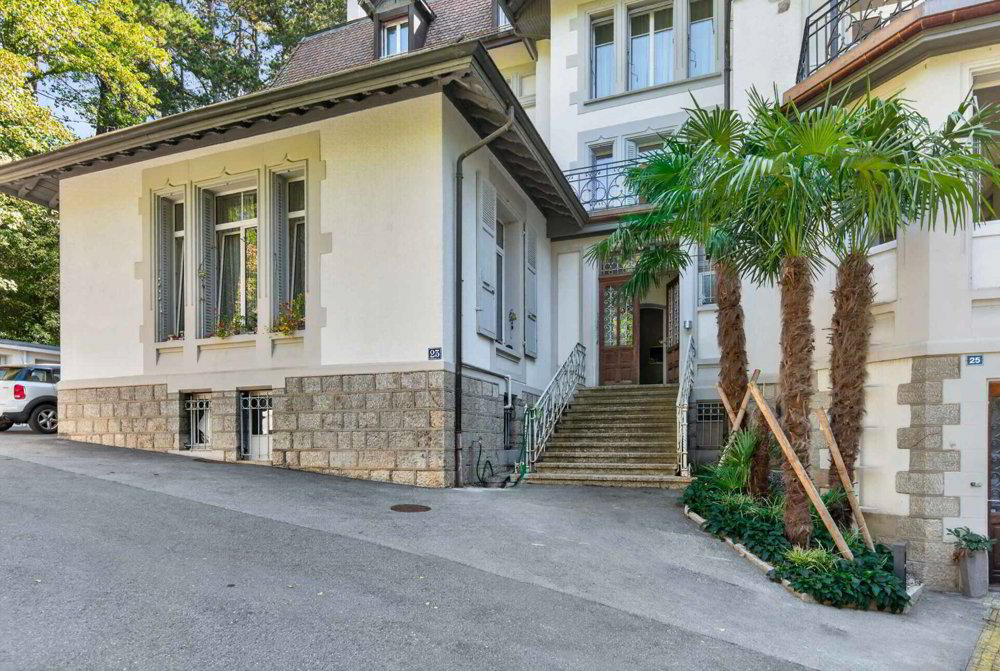 3 rooms Apartment to buy in Lausanne - image 1/11