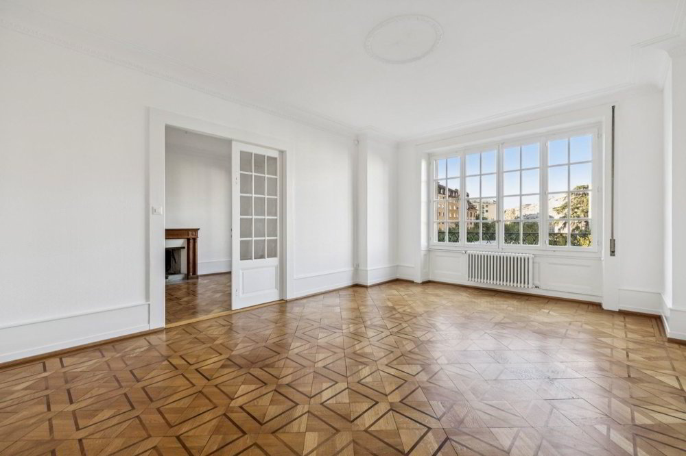 8 rooms Apartment for rent in Geneva - image 1/13