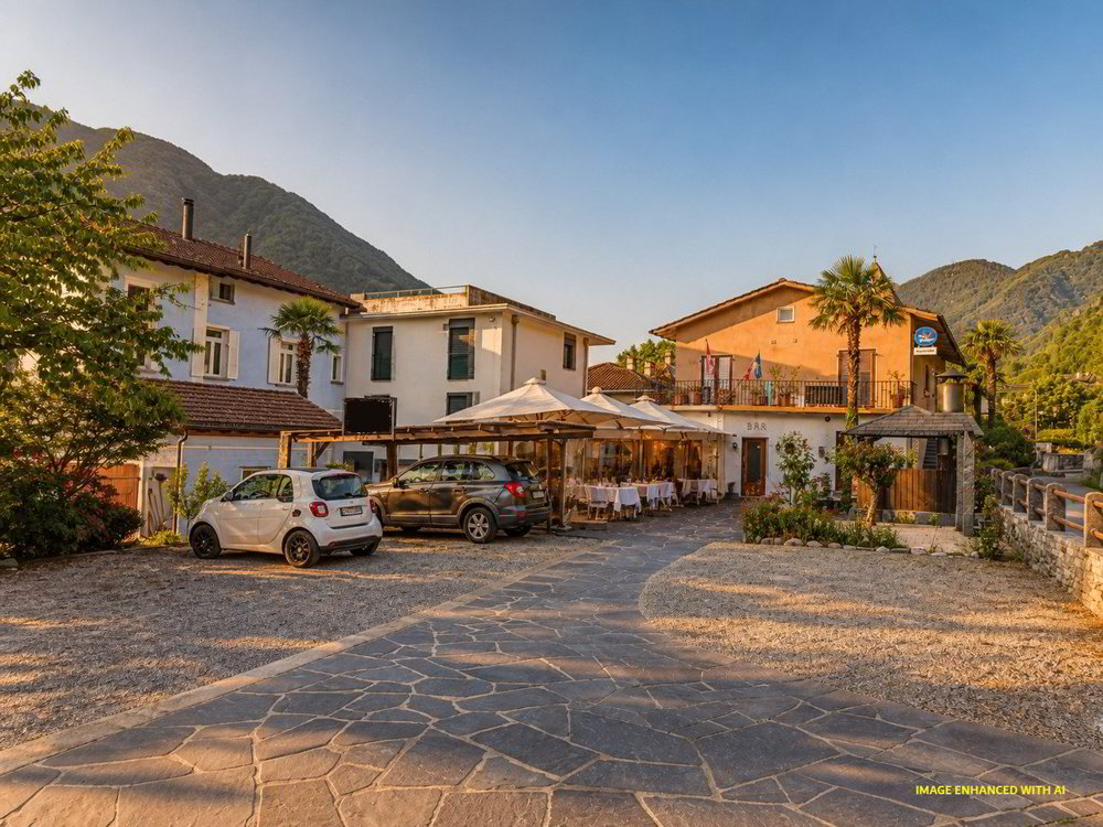 Hotel-Restaurant mit 9 Zimmern, Garten und 10 Parkplätzen - Ansicht 2