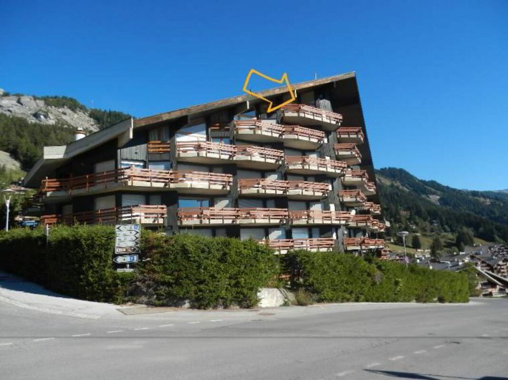 2 rooms Apartment for rent in Anzère - image 1/12