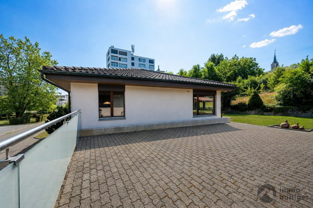 5 rooms House to buy in Rothrist - image 1/13