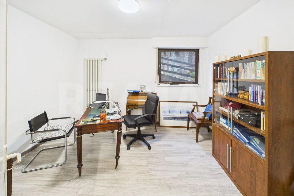 12 rooms House to buy in Gravesano - image 1/13