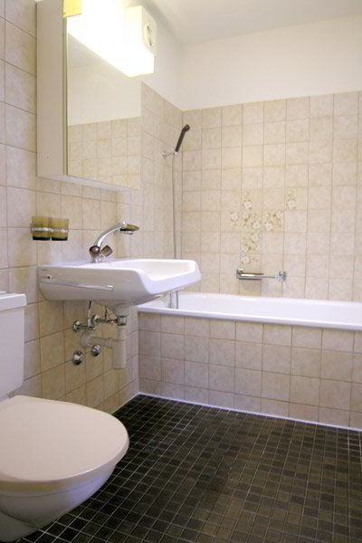 4 rooms Apartment for rent in Urdorf - image 1/6