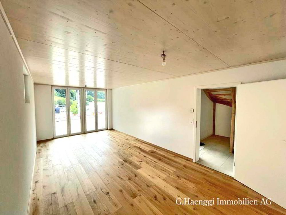 7 rooms House to buy in Läufelfingen - image 1/13
