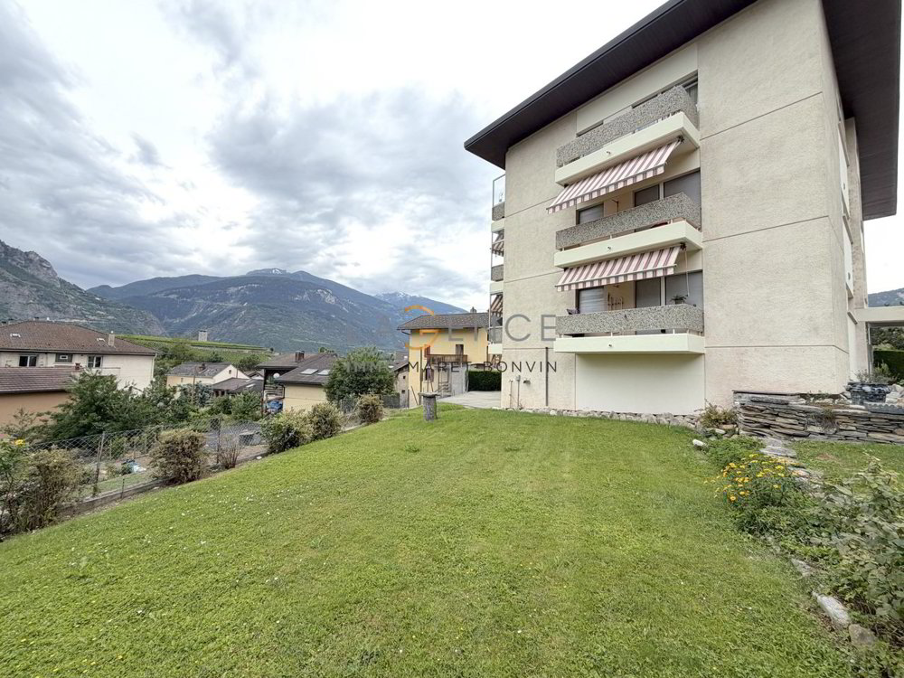 5 rooms Apartment to buy in Sierre - image 1/9