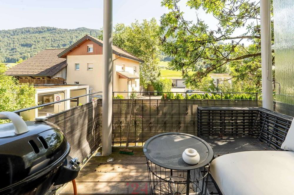 7 rooms Office & Commercial to buy in Siebnen - image 1/13