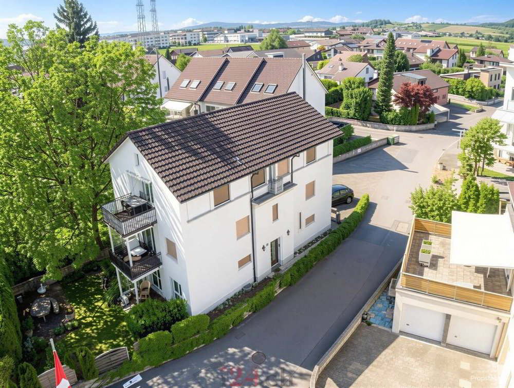 Immeuble d'habitation de 7 pièces en vente à Siebnen - 288 m² - Ansicht 2