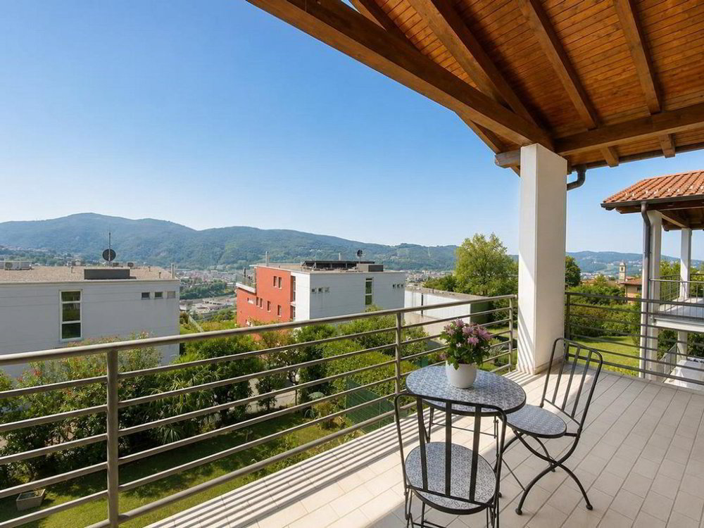 7.5 rooms House to buy in Vacallo - image 1/13