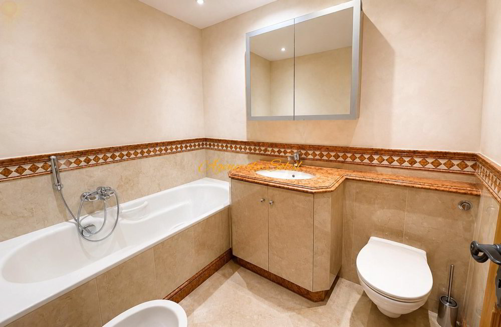 4.5 rooms Apartment to buy in Crans-Montana - image 1/13