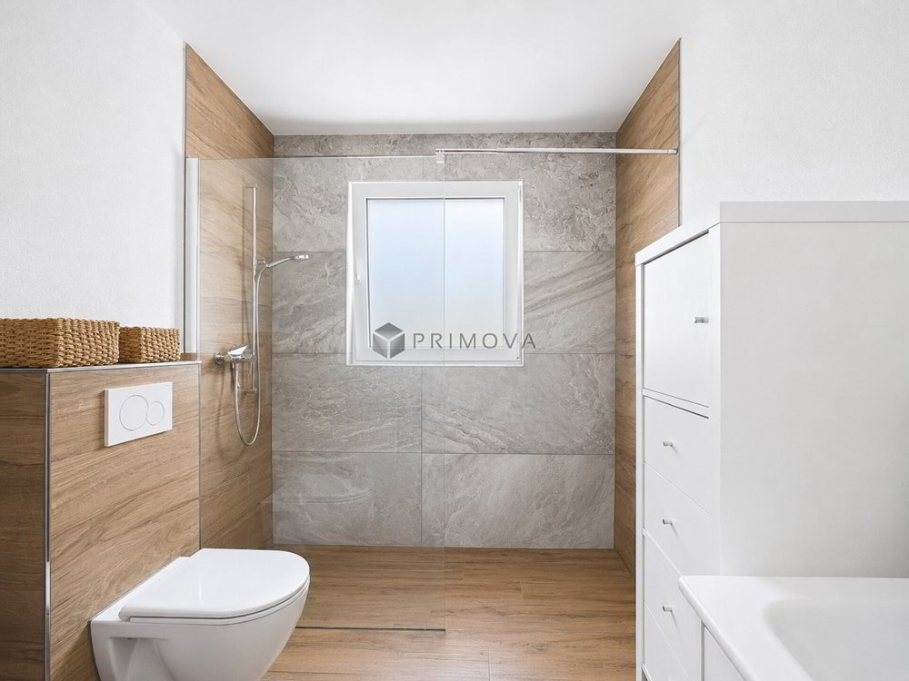Maison 6.5 pièces à acheter à Hölstein - image 1/10