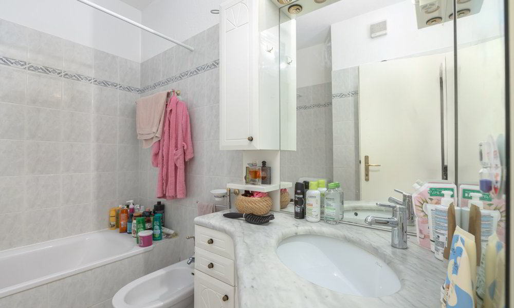 5.5 rooms House to buy in Seseglio - image 1/10