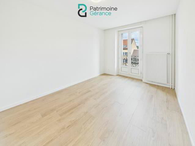 Wohnung – La Chaux-de-Fonds, Région Montagnes - Mehr