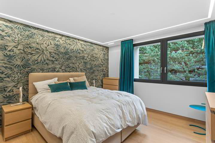 10 rooms House to buy in Lausanne - image 1/13