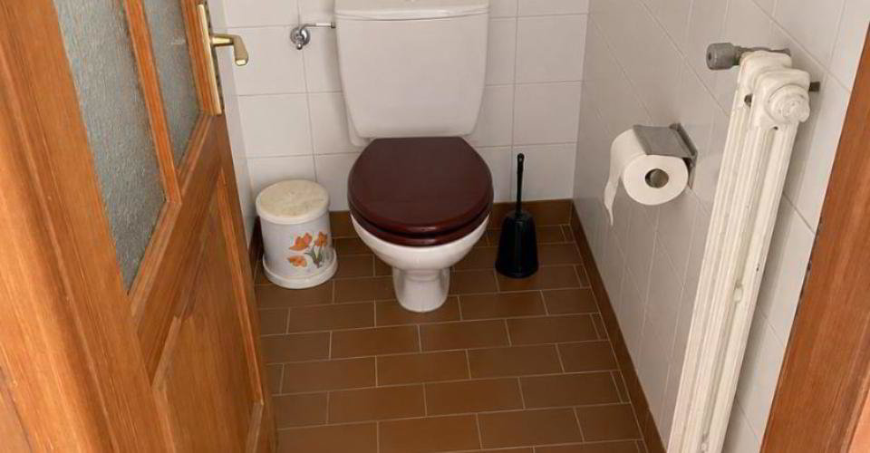 null rooms Office & Commercial for rent in Clarens - image 1/6