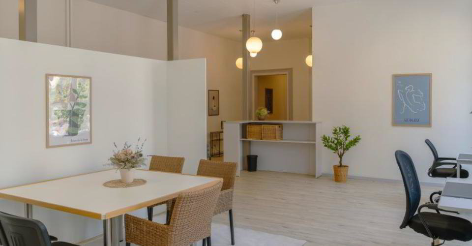 Bureau & Commerce null pièces à louer à La Chaux-de-Fonds - image 1/5
