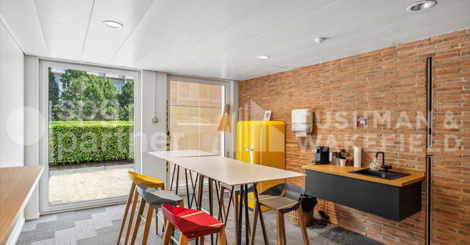 null rooms Office & Commercial for rent in Lausanne - image 1/11