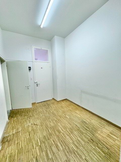 null rooms Office & Commercial for rent in Basel - image 1/3