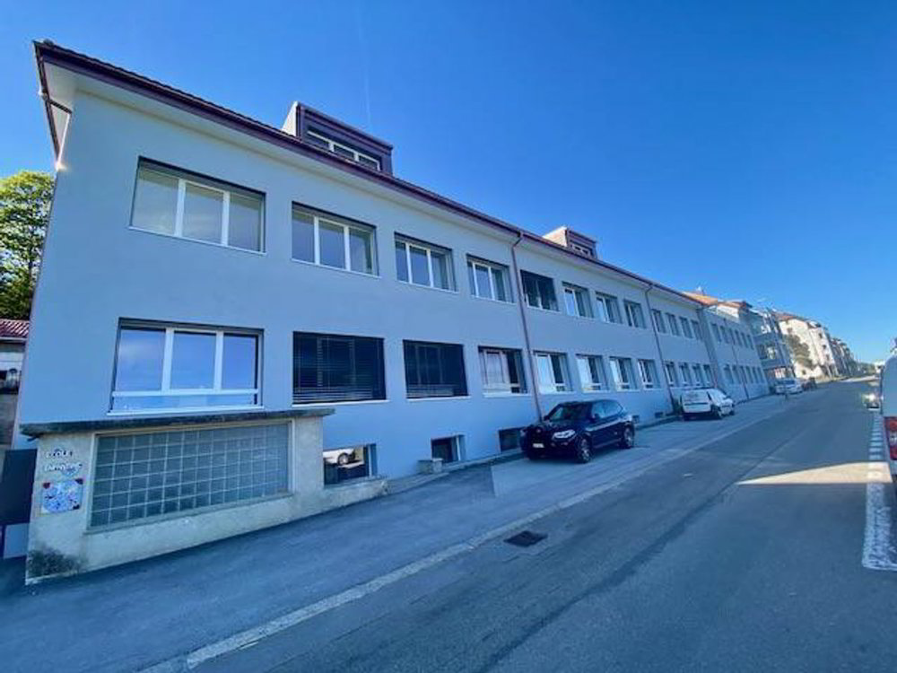 null rooms House to buy in Les Ponts-de-Martel - image 1/9