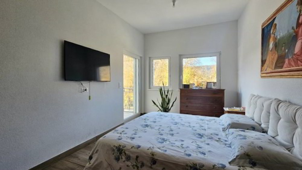5 rooms House to buy in Fleurier - image 1/13
