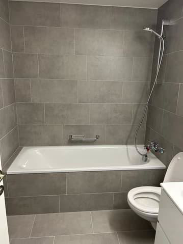 4 rooms Apartment for rent in La Chaux-de-Fonds - image 1/7