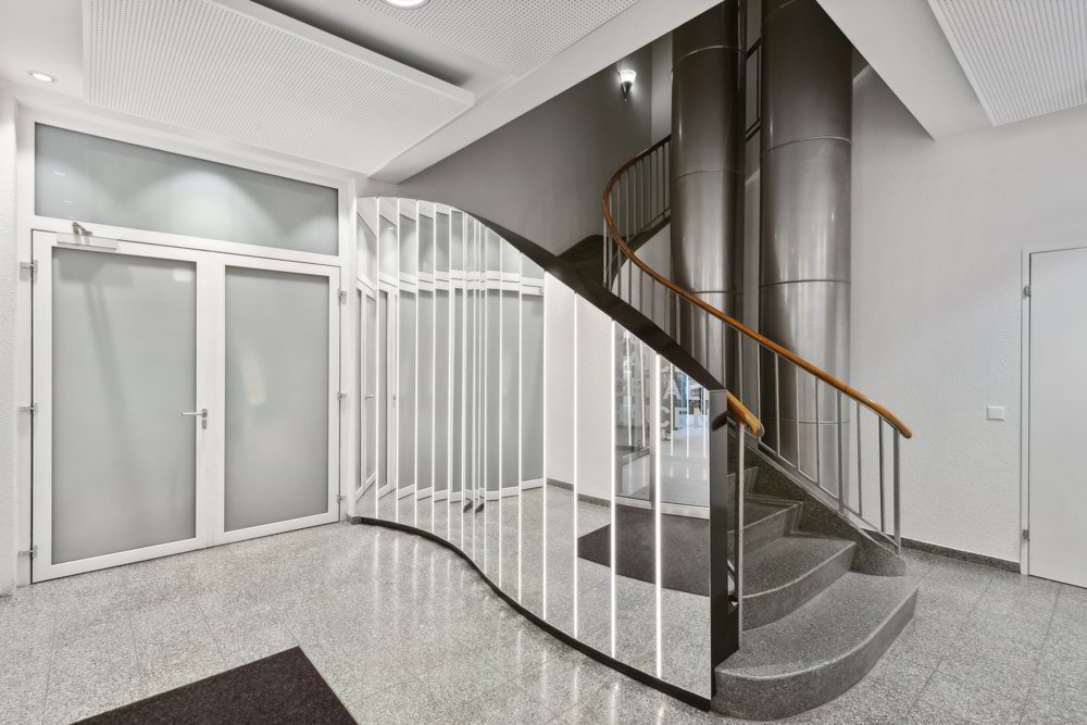null rooms Office & Commercial for rent in Zürich - image 1/7