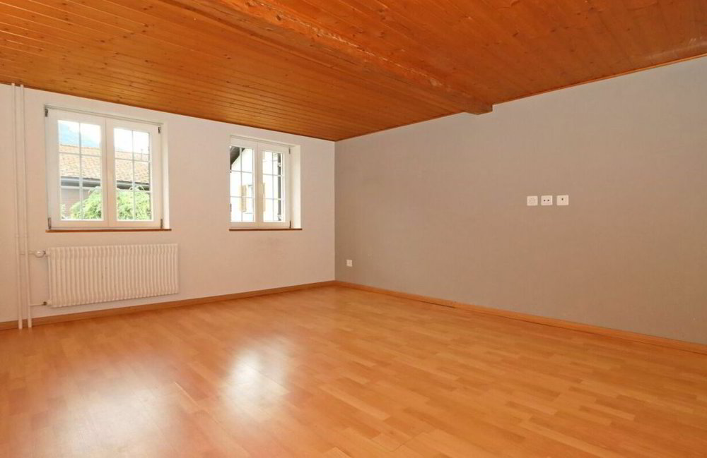 5.5 Zimmer Haus zum verkaufen in Mollis - Bild 1/13
